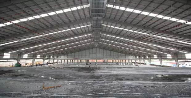 Clear span - The structural supports of the building - bangunan struktur baja